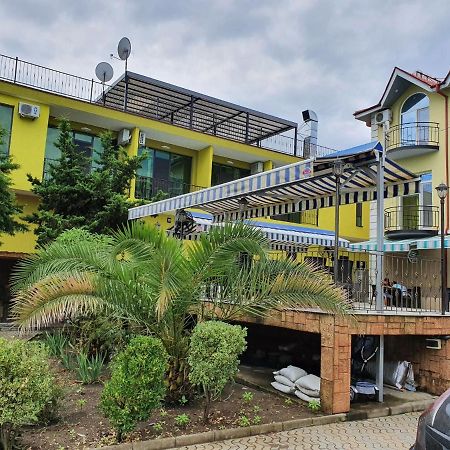 Delta Hotel Ureki Kültér fotó