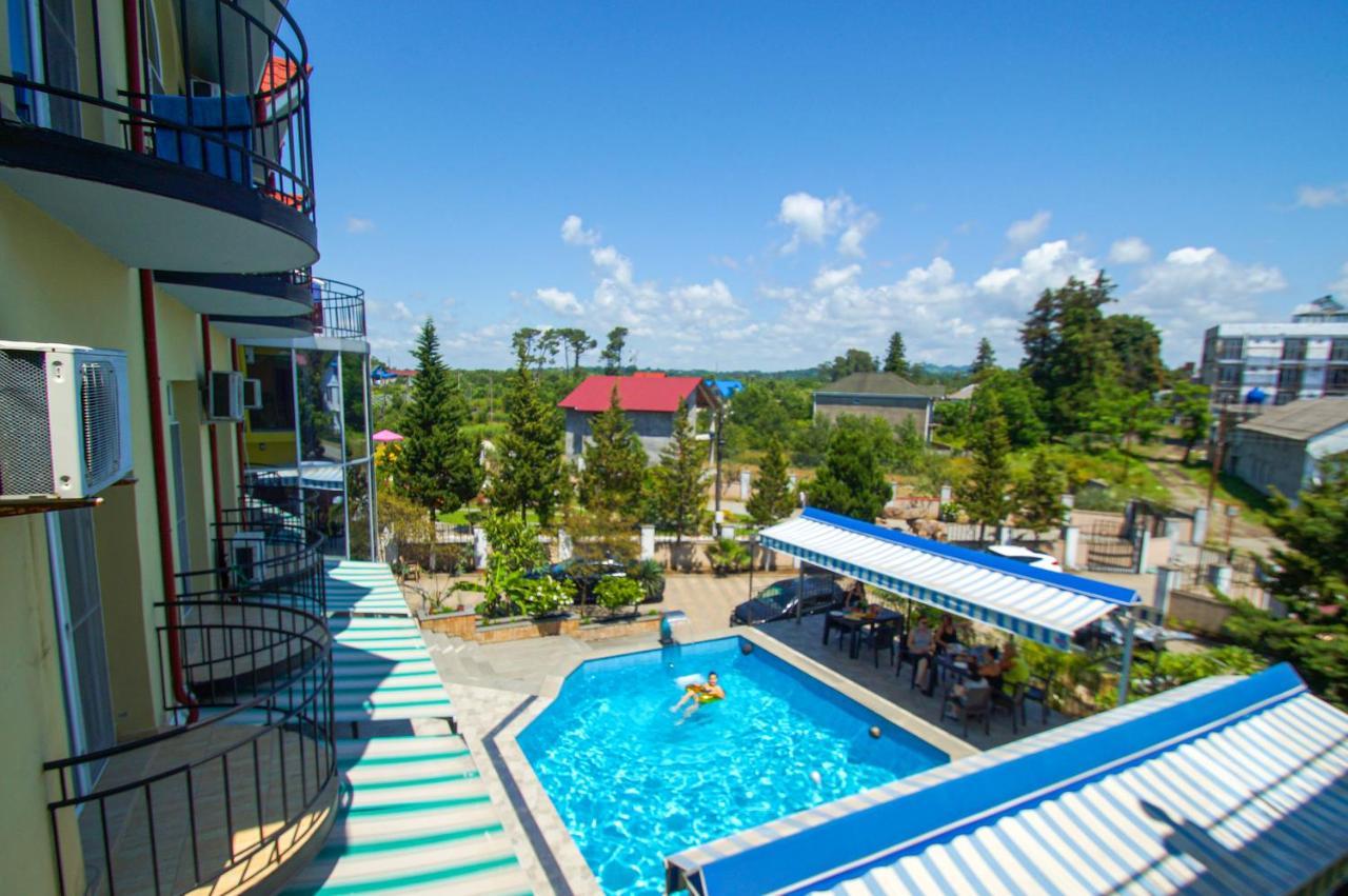 Delta Hotel Ureki Kültér fotó