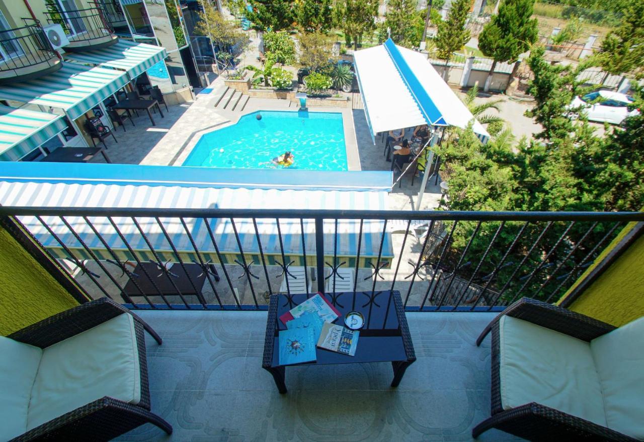 Delta Hotel Ureki Kültér fotó