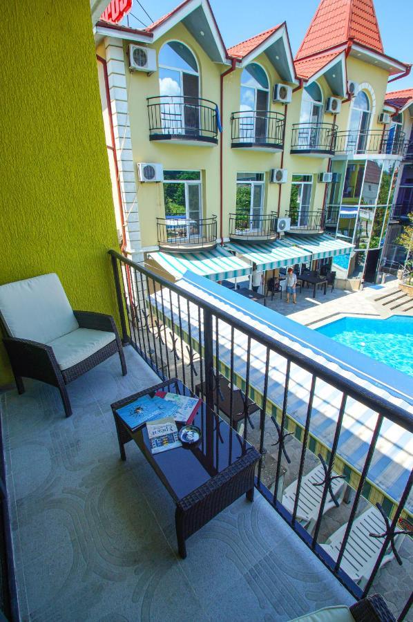 Delta Hotel Ureki Kültér fotó