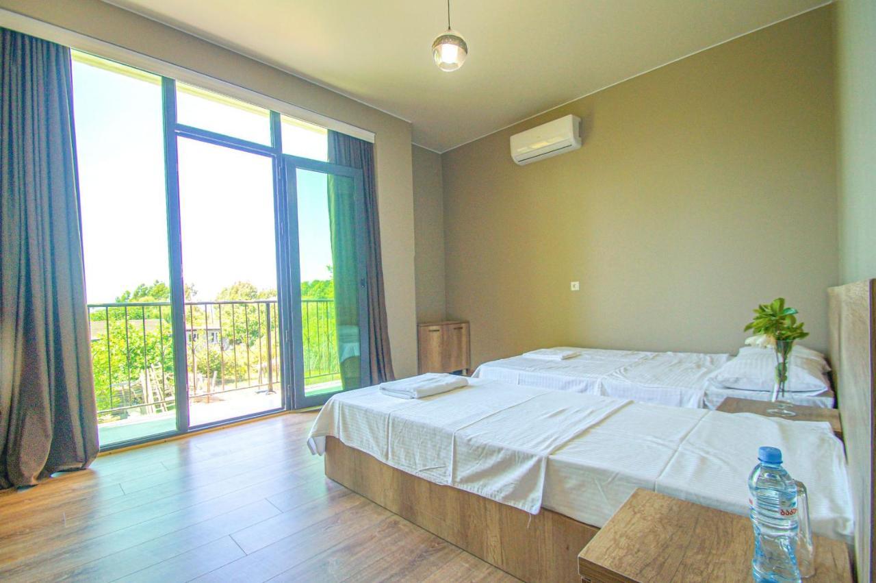 Delta Hotel Ureki Kültér fotó